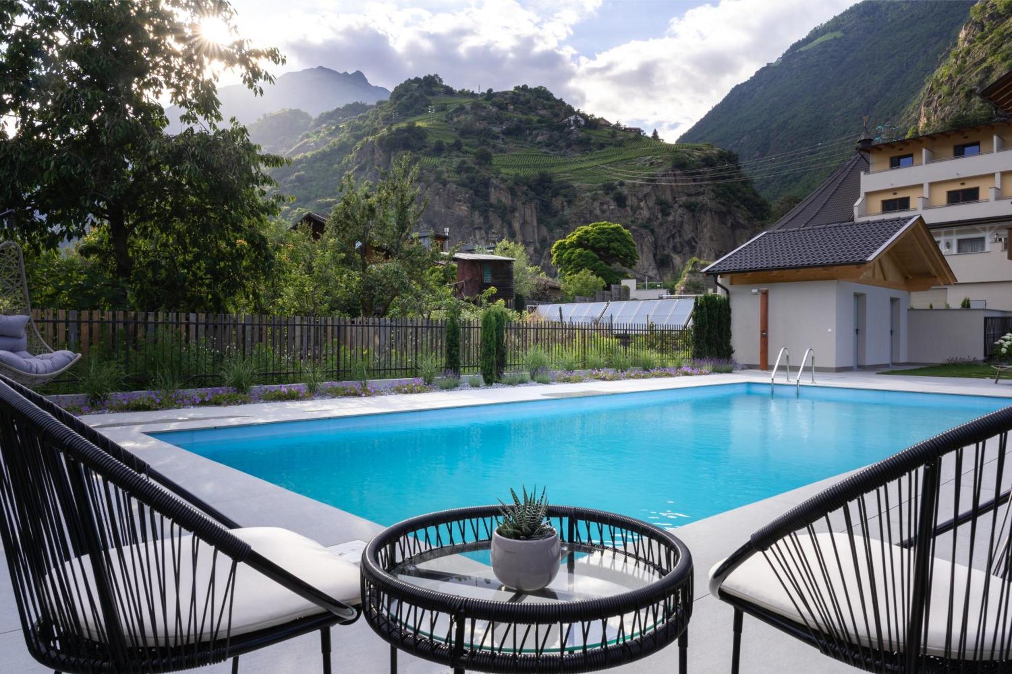 Self Service Hotel Schnalser Hof Naturns Ngoại thất bức ảnh