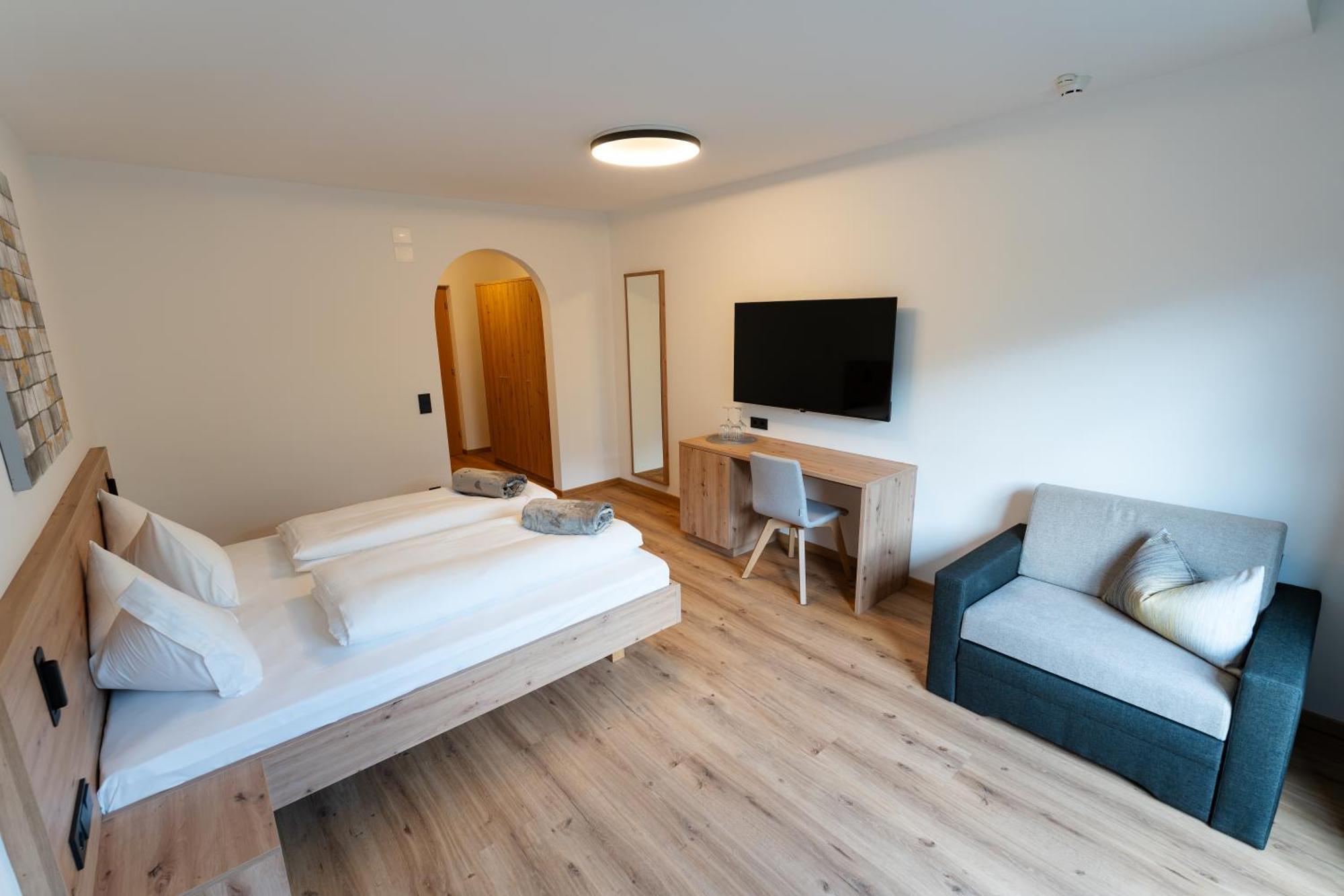 Self Service Hotel Schnalser Hof Naturns Ngoại thất bức ảnh